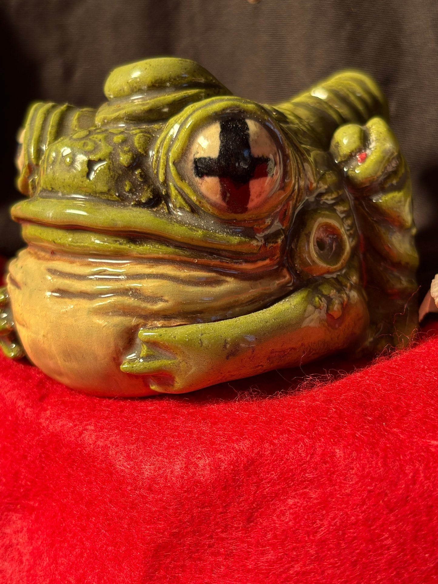 Frog pipe