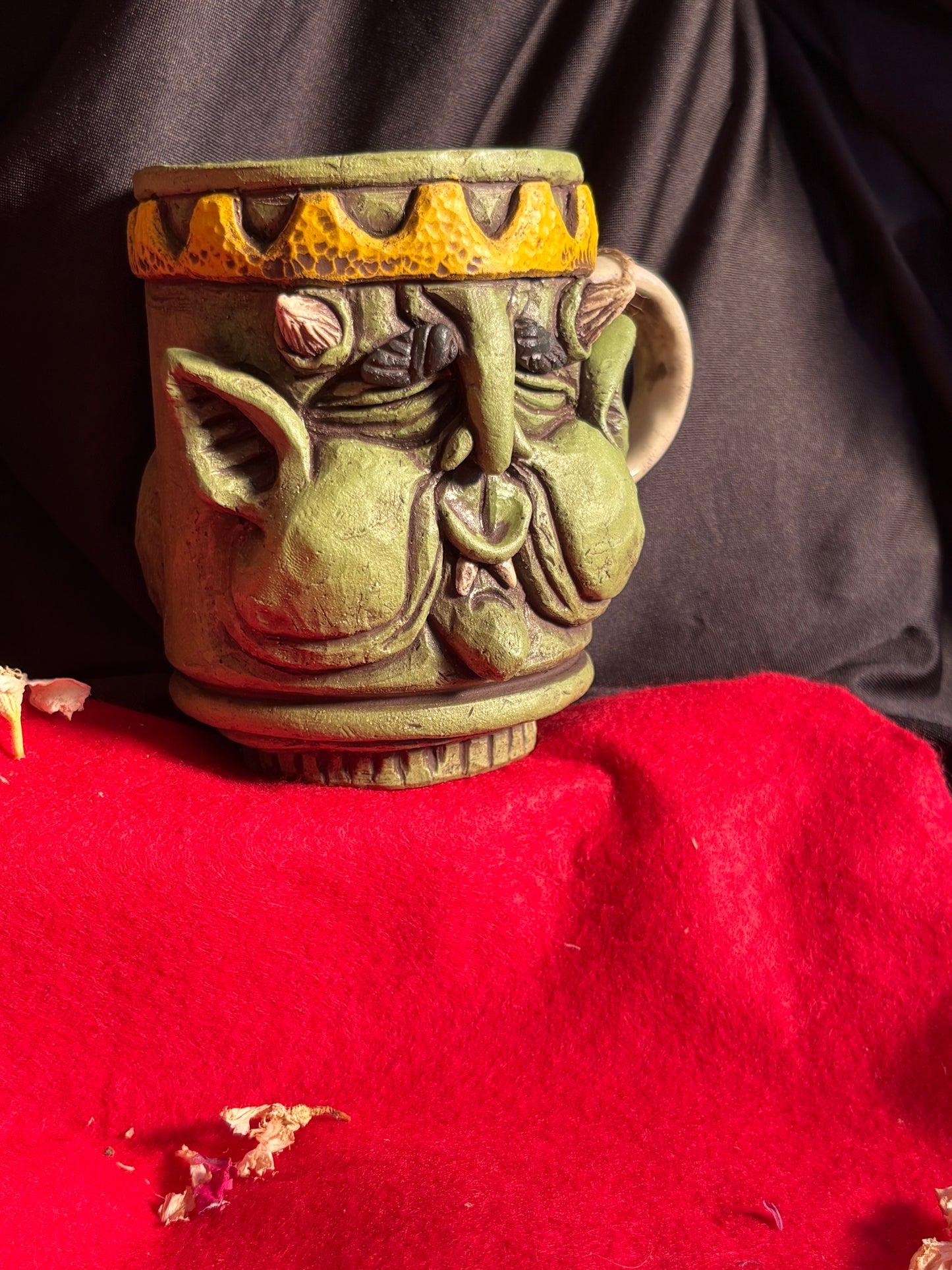 King of cheeks mug