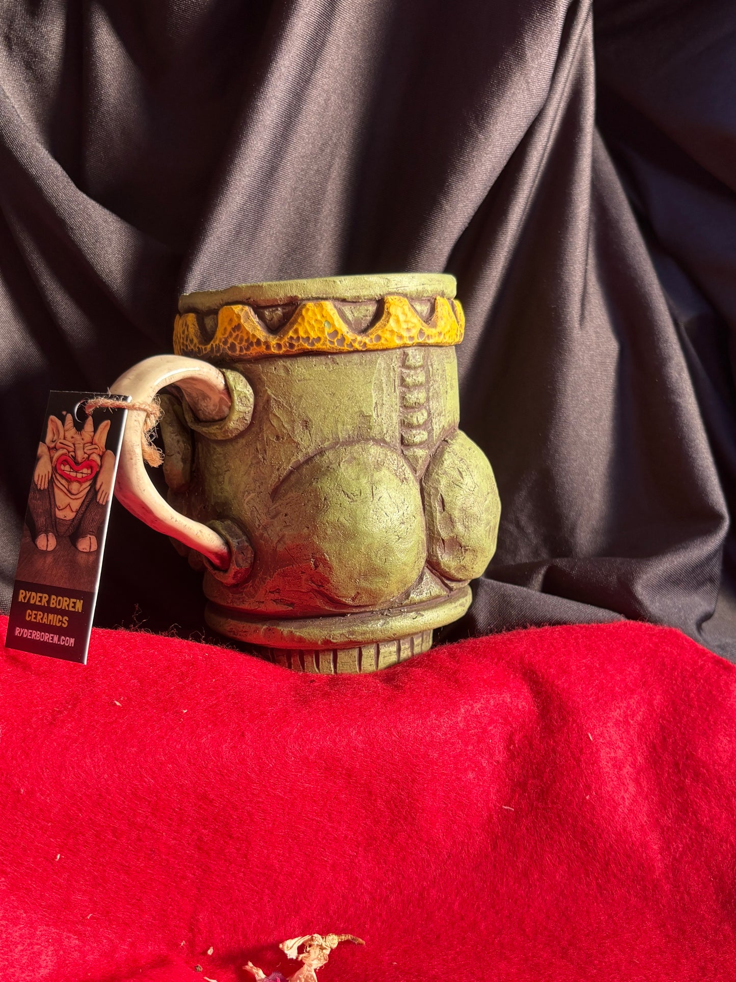 King of cheeks mug